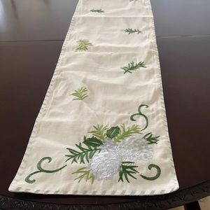 NEW Holiday Table Runner 86x14